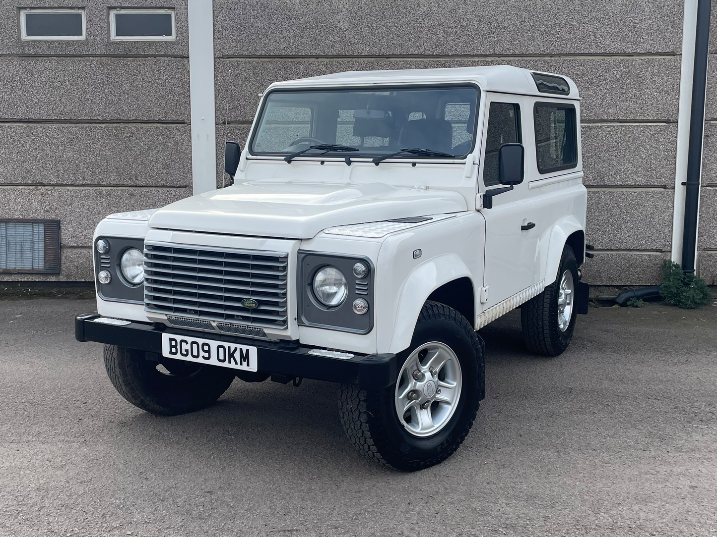 2009 Land Rover Defender 90 XS Station Wagon