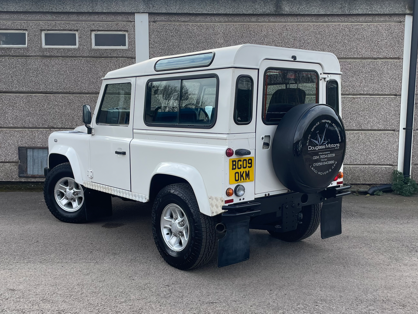 2009 Land Rover Defender 90 XS Station Wagon