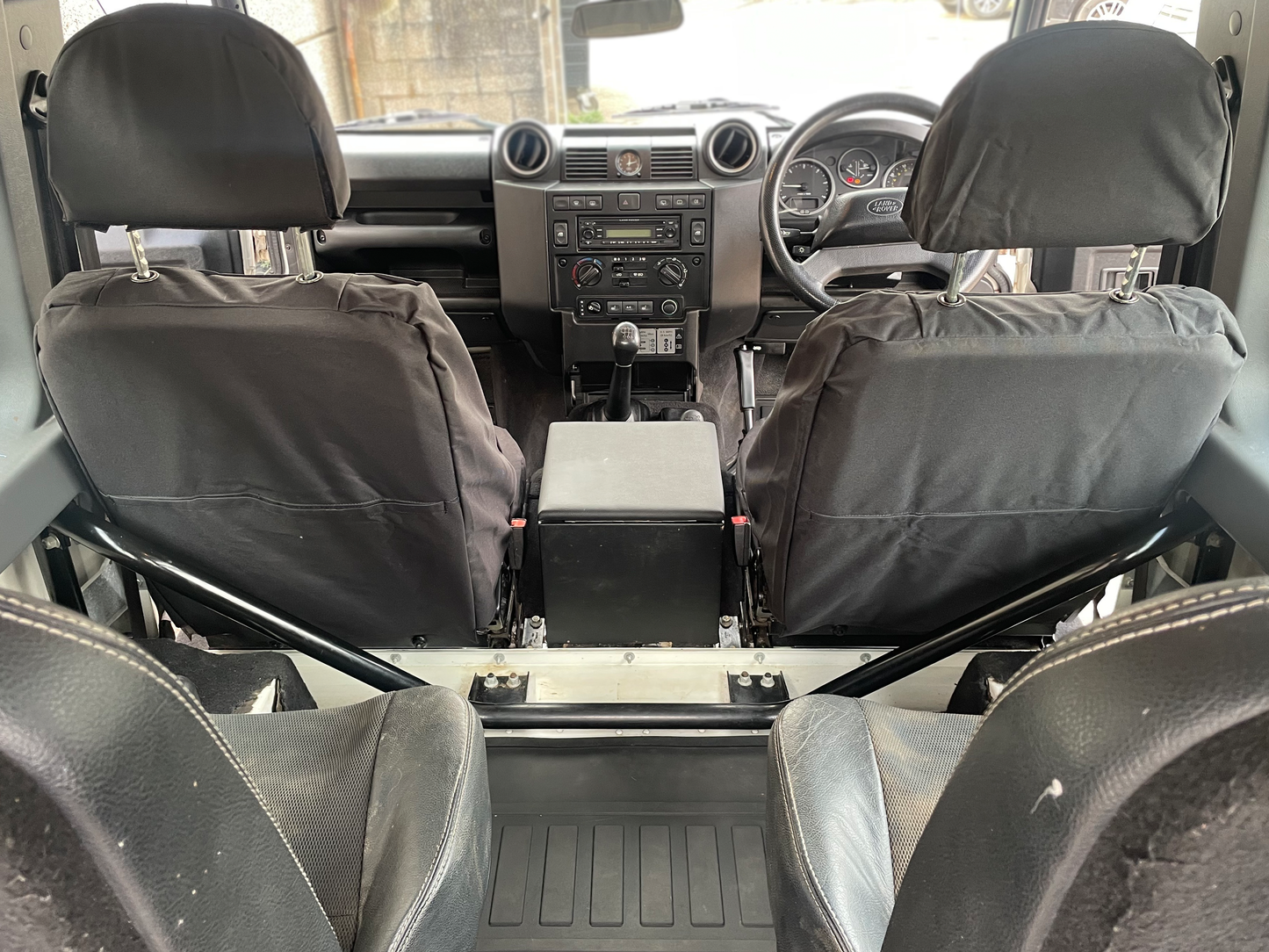 2009 Land Rover Defender 90 XS Station Wagon