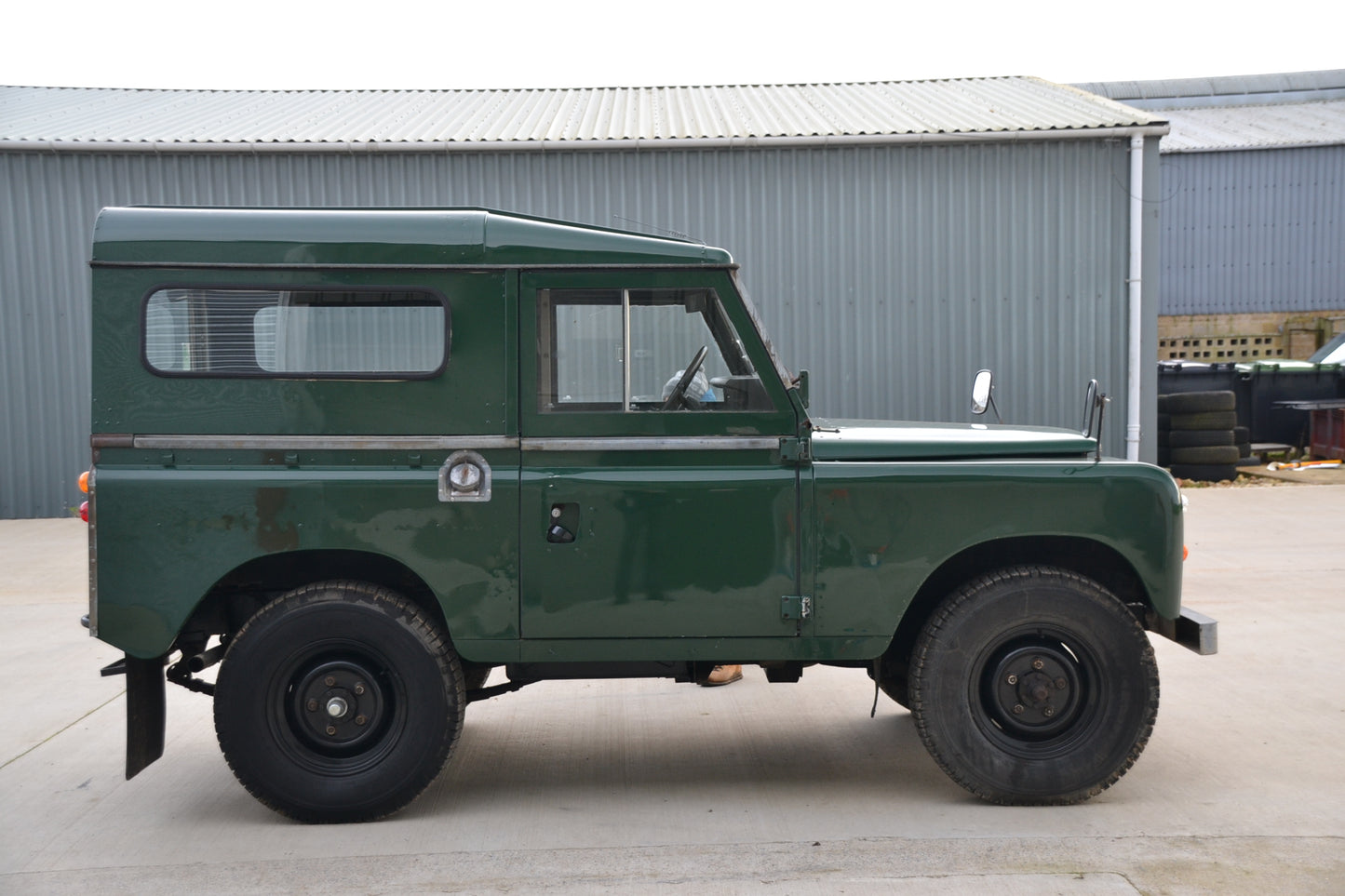 SOLD 1975 Land Rover Series 3 88" 200 Tdi