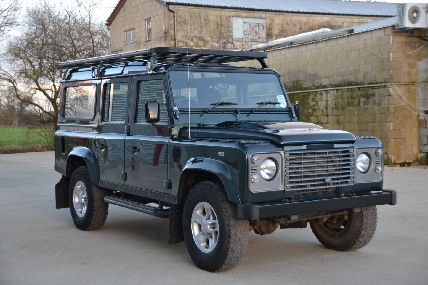 SOLD 2010 Defender 110 County Station Wagon 2.4 TDCi