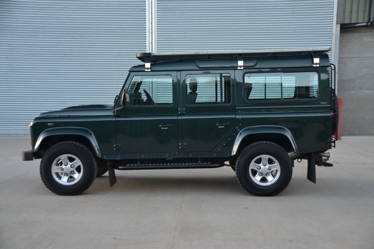 SOLD 2010 Defender 110 County Station Wagon 2.4 TDCi