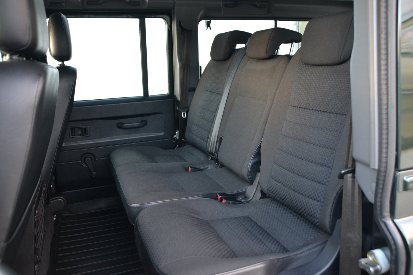 SOLD 2010 Defender 110 County Station Wagon 2.4 TDCi