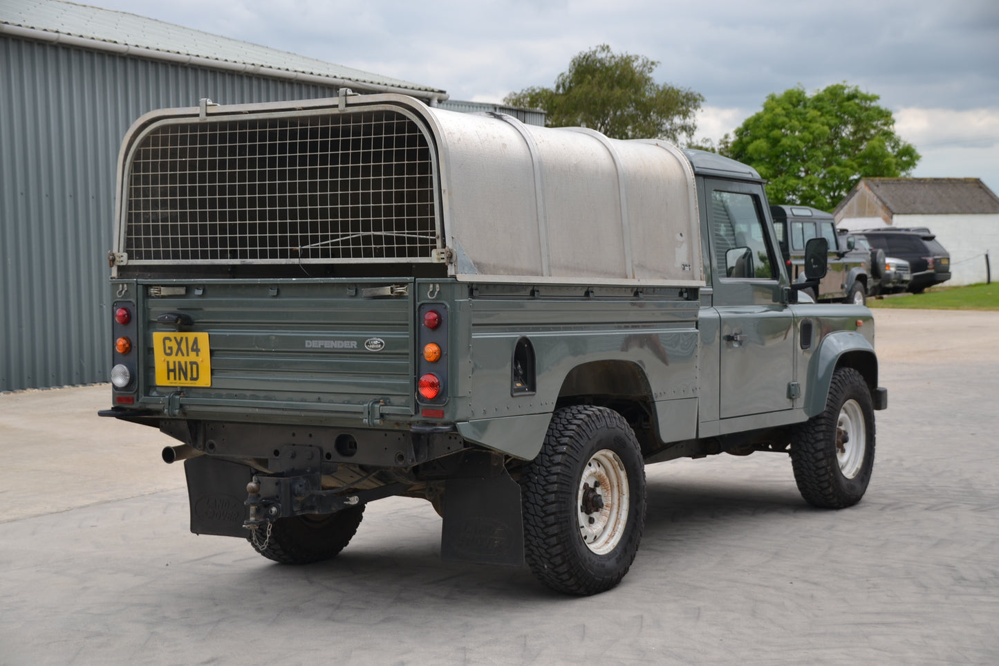 SOLD 2014 Defender 110 Hi-Capacity Pick-Up