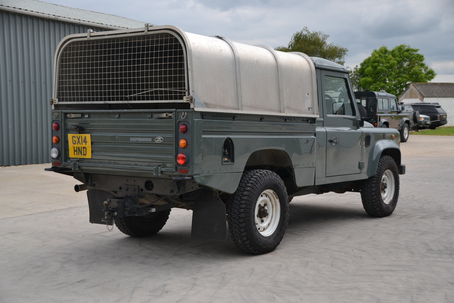 SOLD 2014 Defender 110 Hi-Capacity Pick-Up