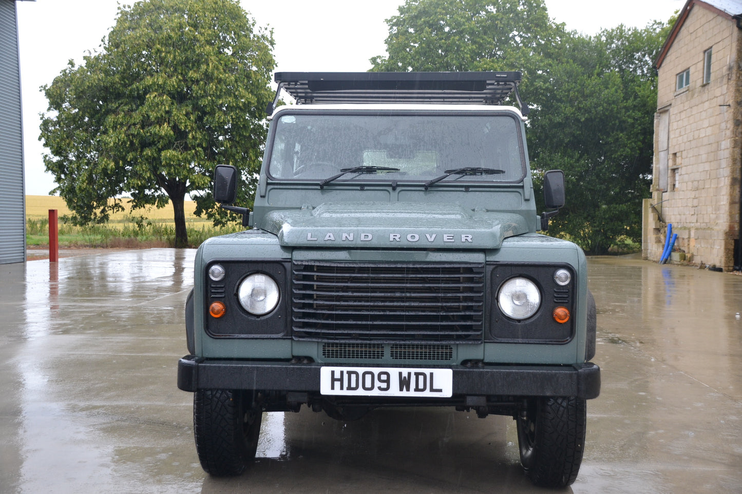 SOLD 2009 Defender 110 Station Wagon 7 seats