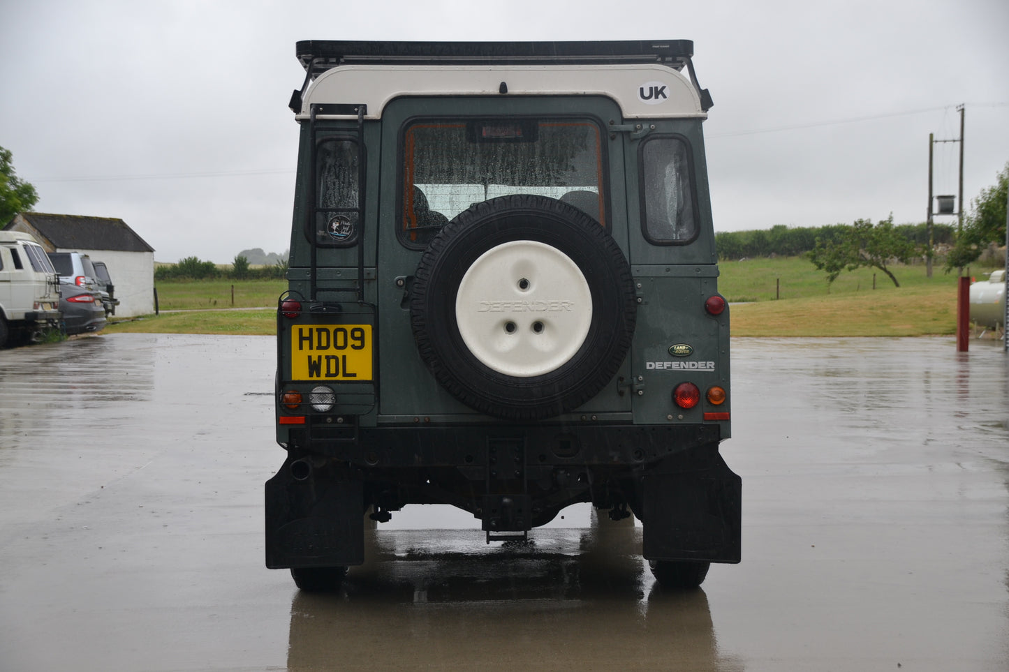 SOLD 2009 Defender 110 Station Wagon 7 seats