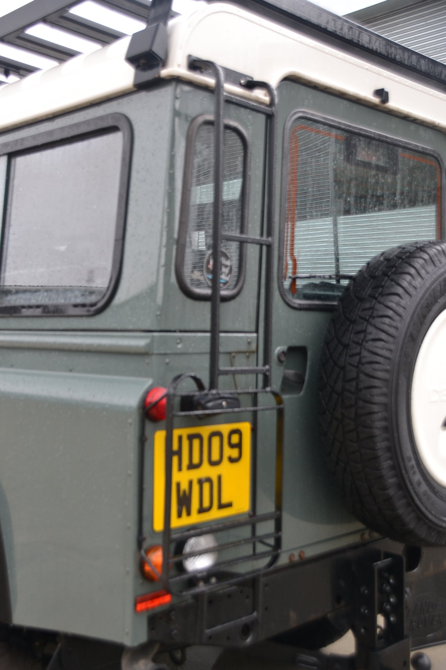 SOLD 2009 Defender 110 Station Wagon 7 seats