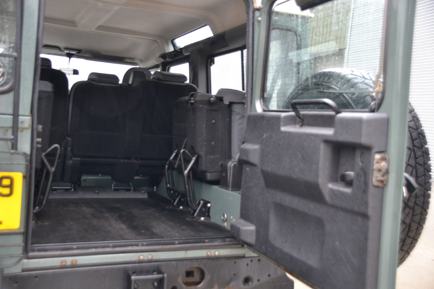 SOLD 2009 Defender 110 Station Wagon 7 seats