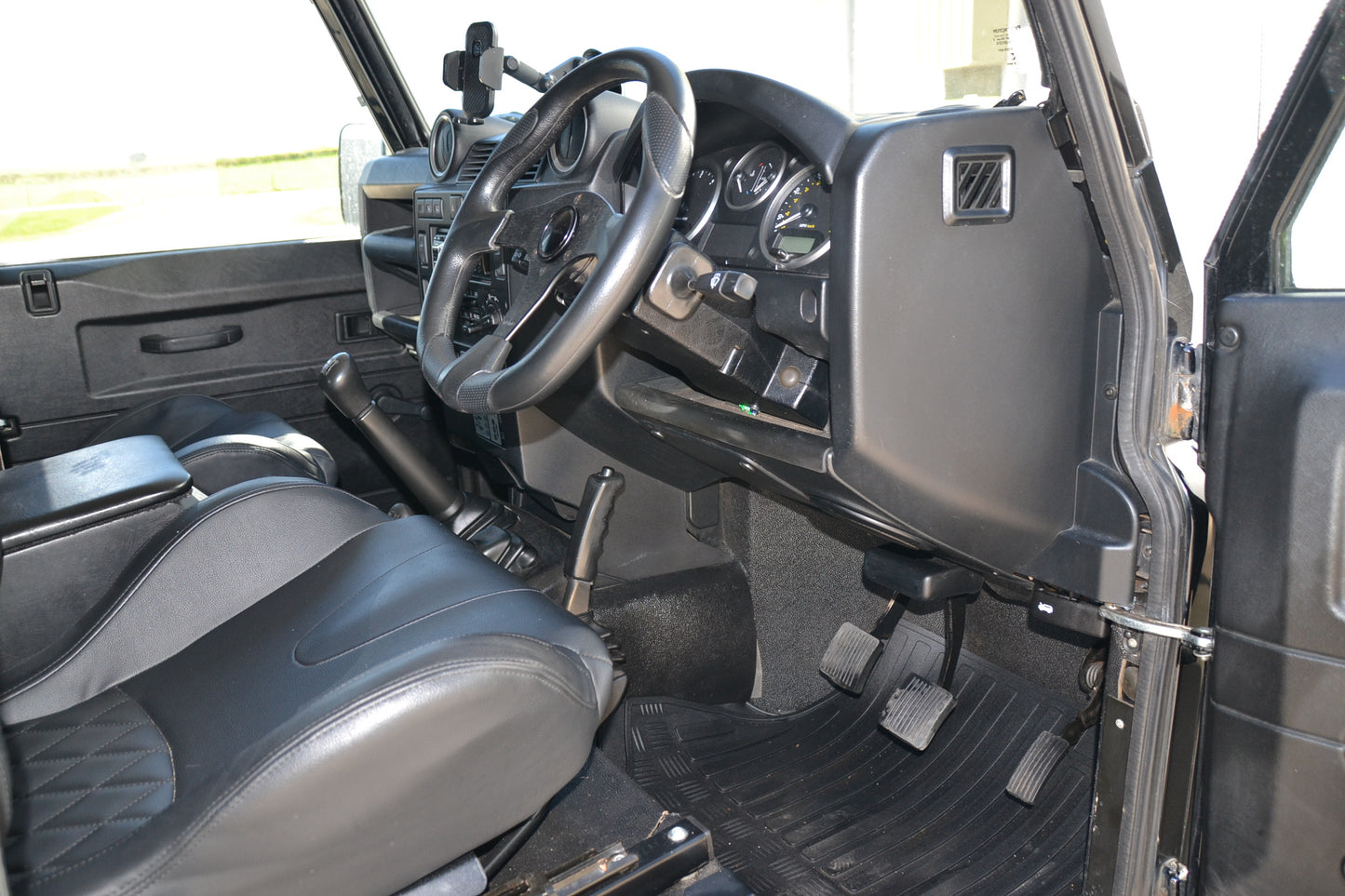 SOLD 2013 Defender 90 Hardtop