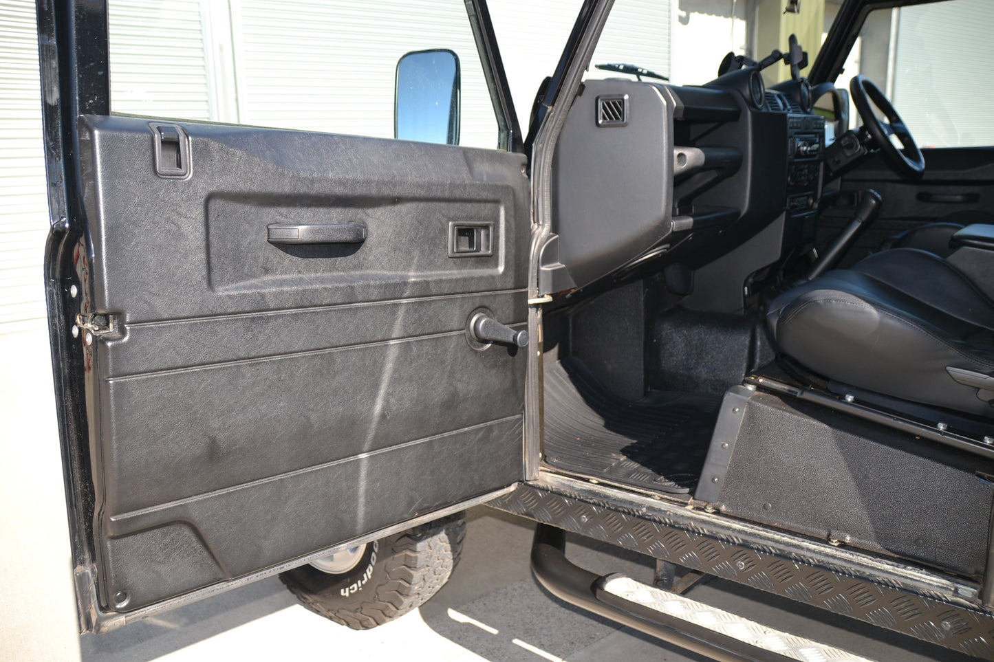 SOLD 2013 Defender 90 Hardtop