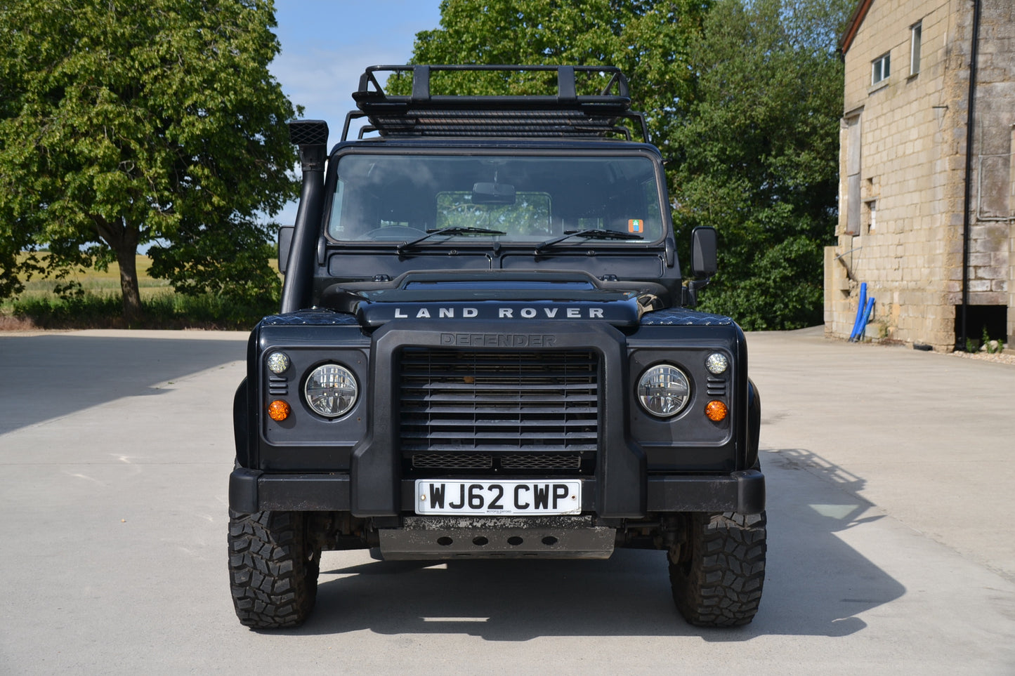SOLD Defender 90 County Hard top 2.2 TDCi