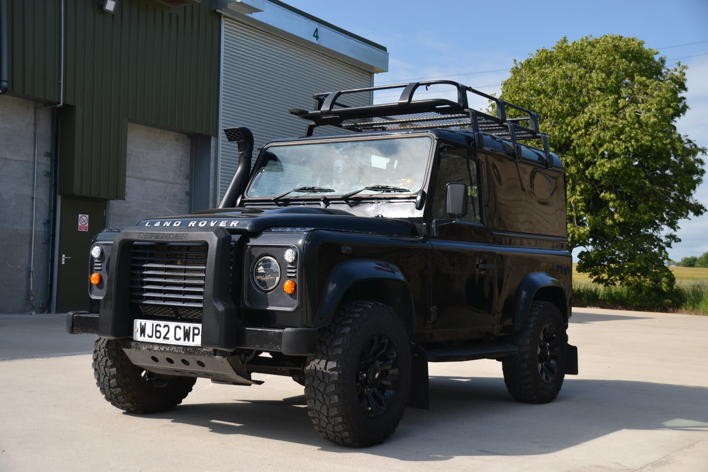 SOLD Defender 90 County Hard top 2.2 TDCi