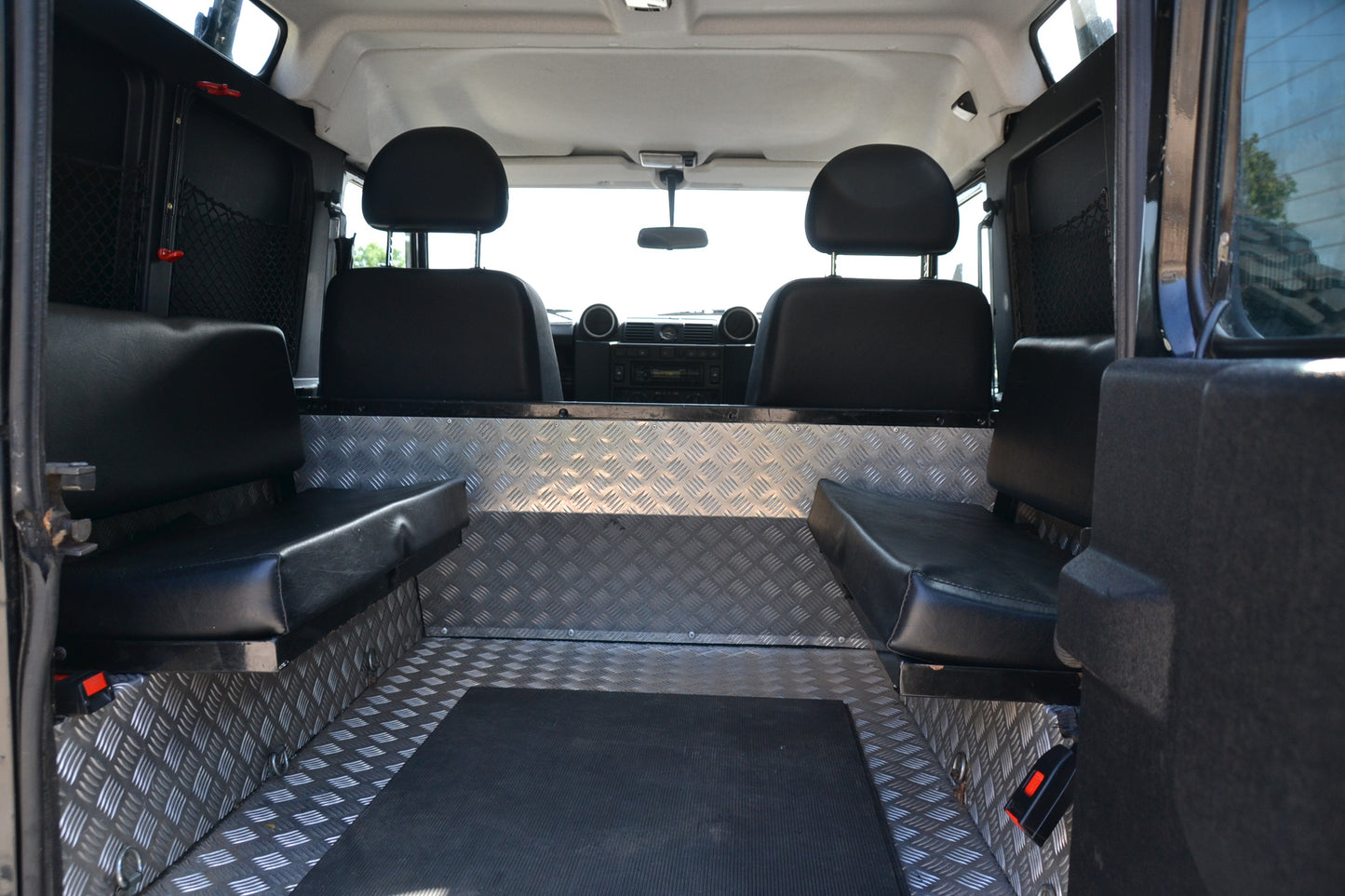 SOLD Defender 90 County Hard top 2.2 TDCi