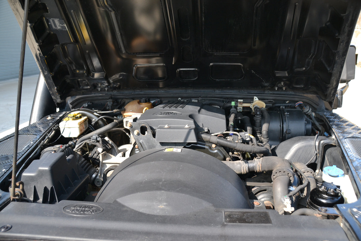 SOLD Defender 90 County Hard top 2.2 TDCi