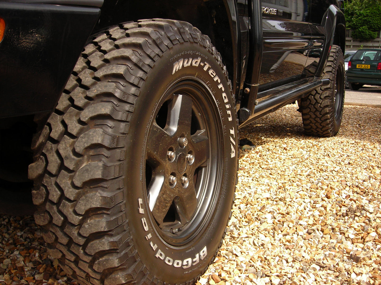 SOLD Jeep Cherokee Limited 3.7 6-Cylinder