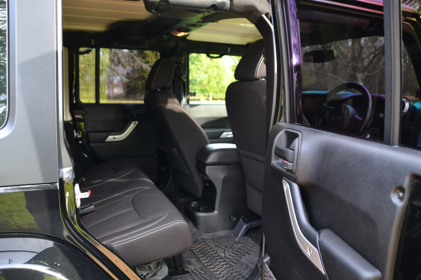 SOLD Wrangler - Sahara Unlimited