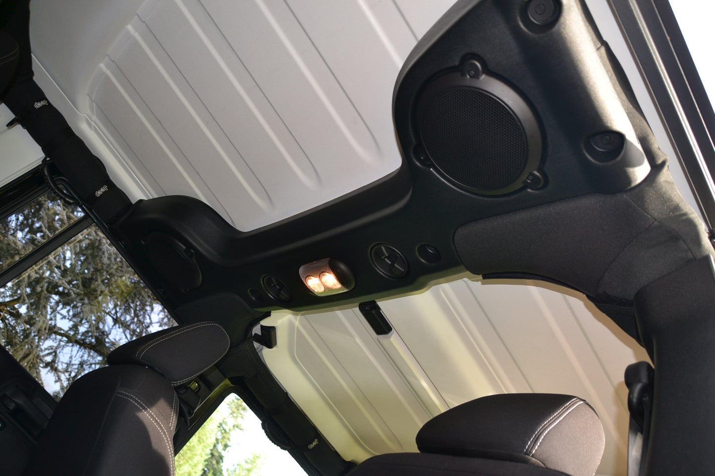 SOLD Wrangler - Sahara Unlimited