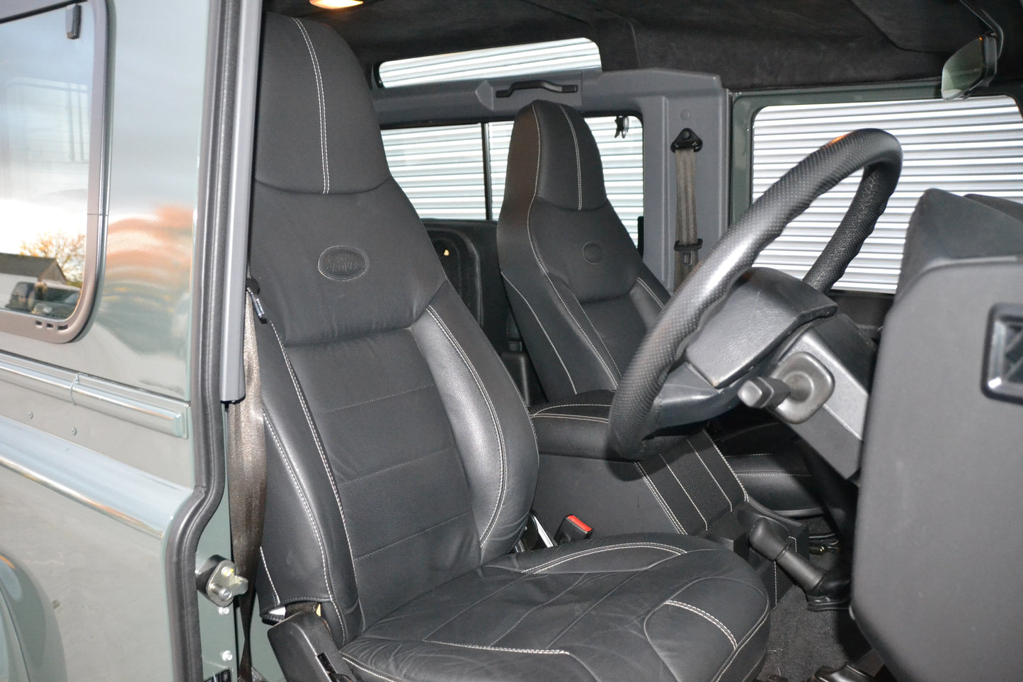 SOLD Defender 90 XS Station Wagon 2015 MY