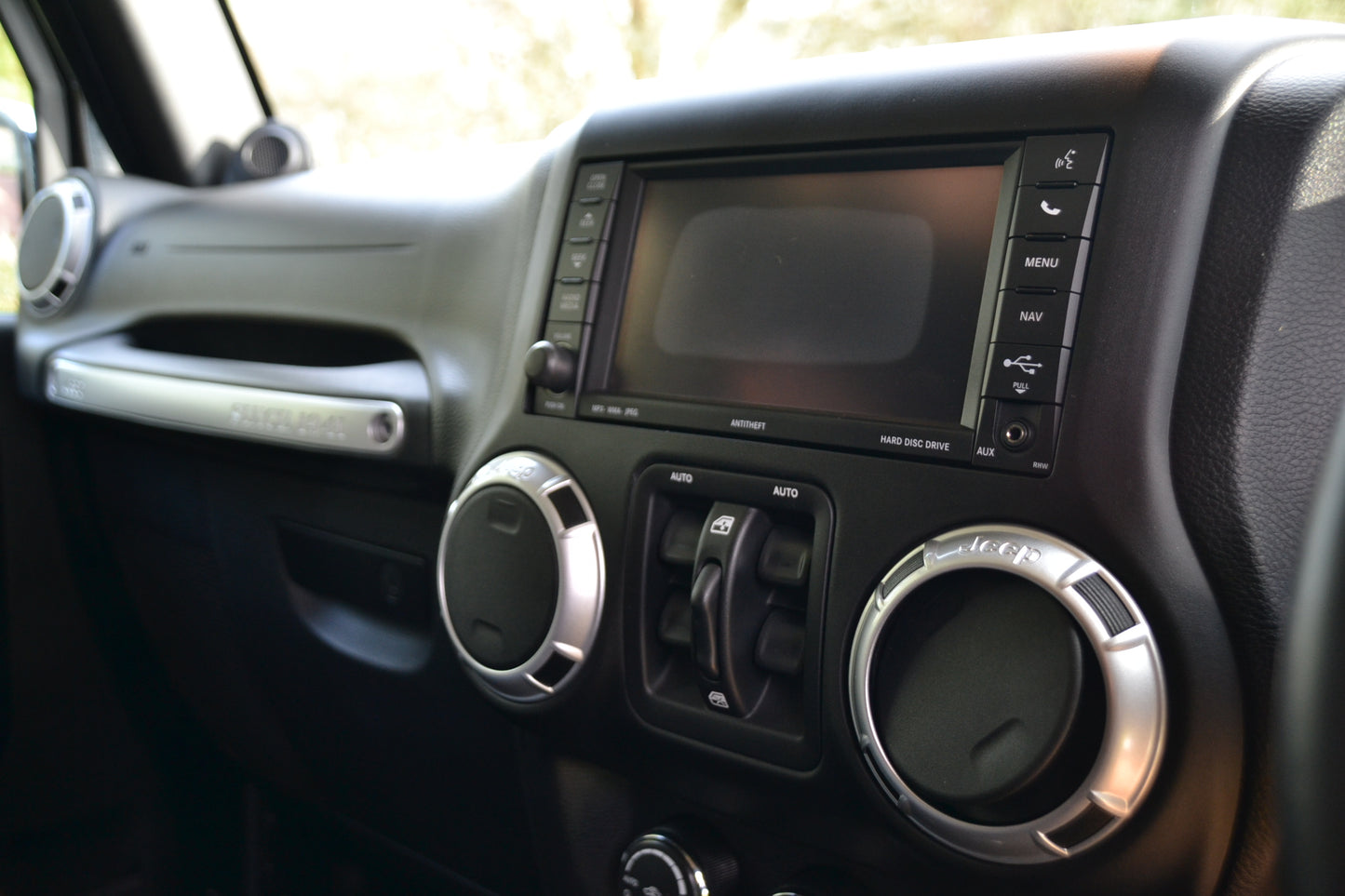 SOLD Wrangler - Sahara Unlimited