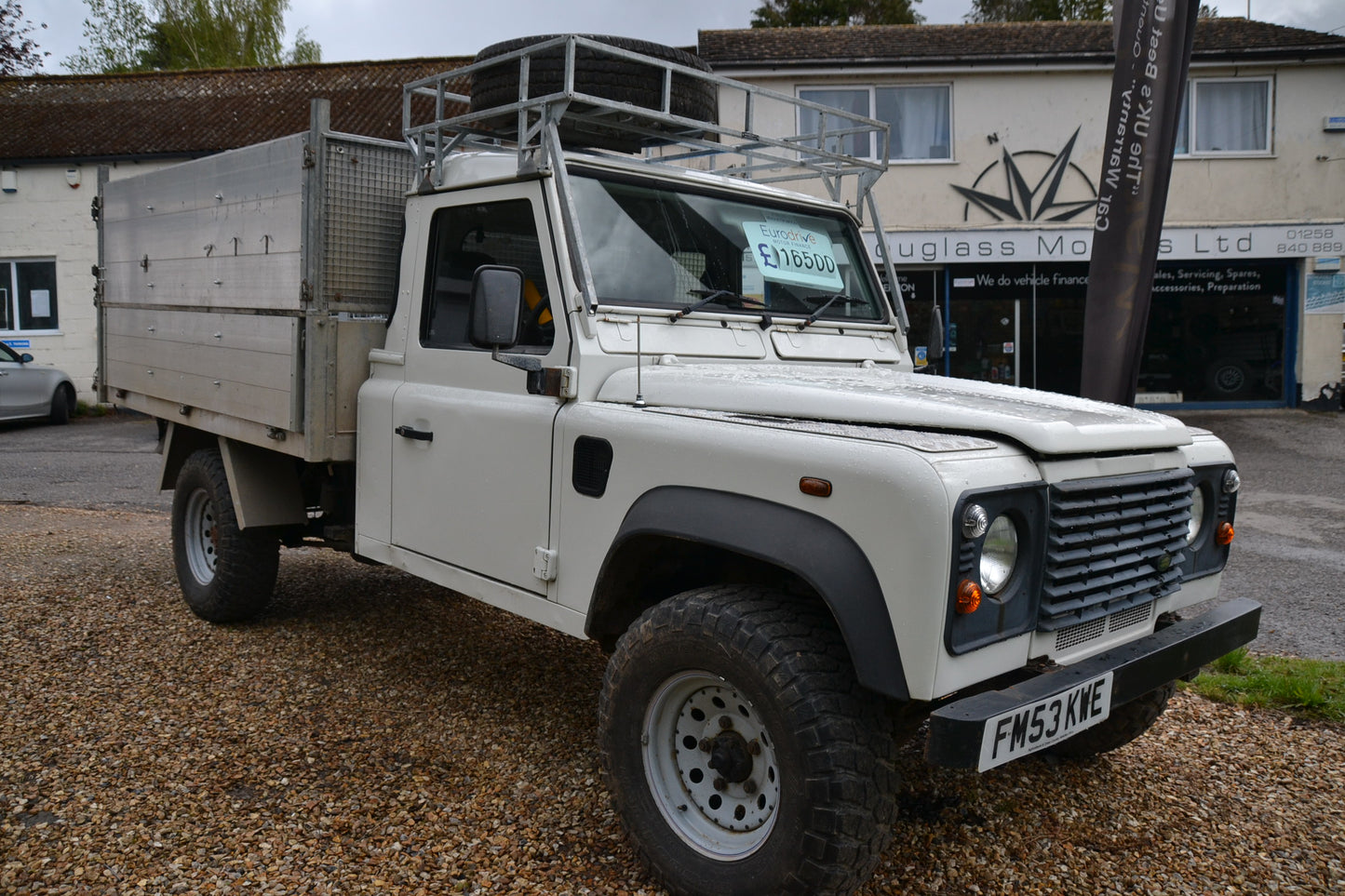 SOLD Defender 130 TD5 Tipper High sided with log/chipper partions