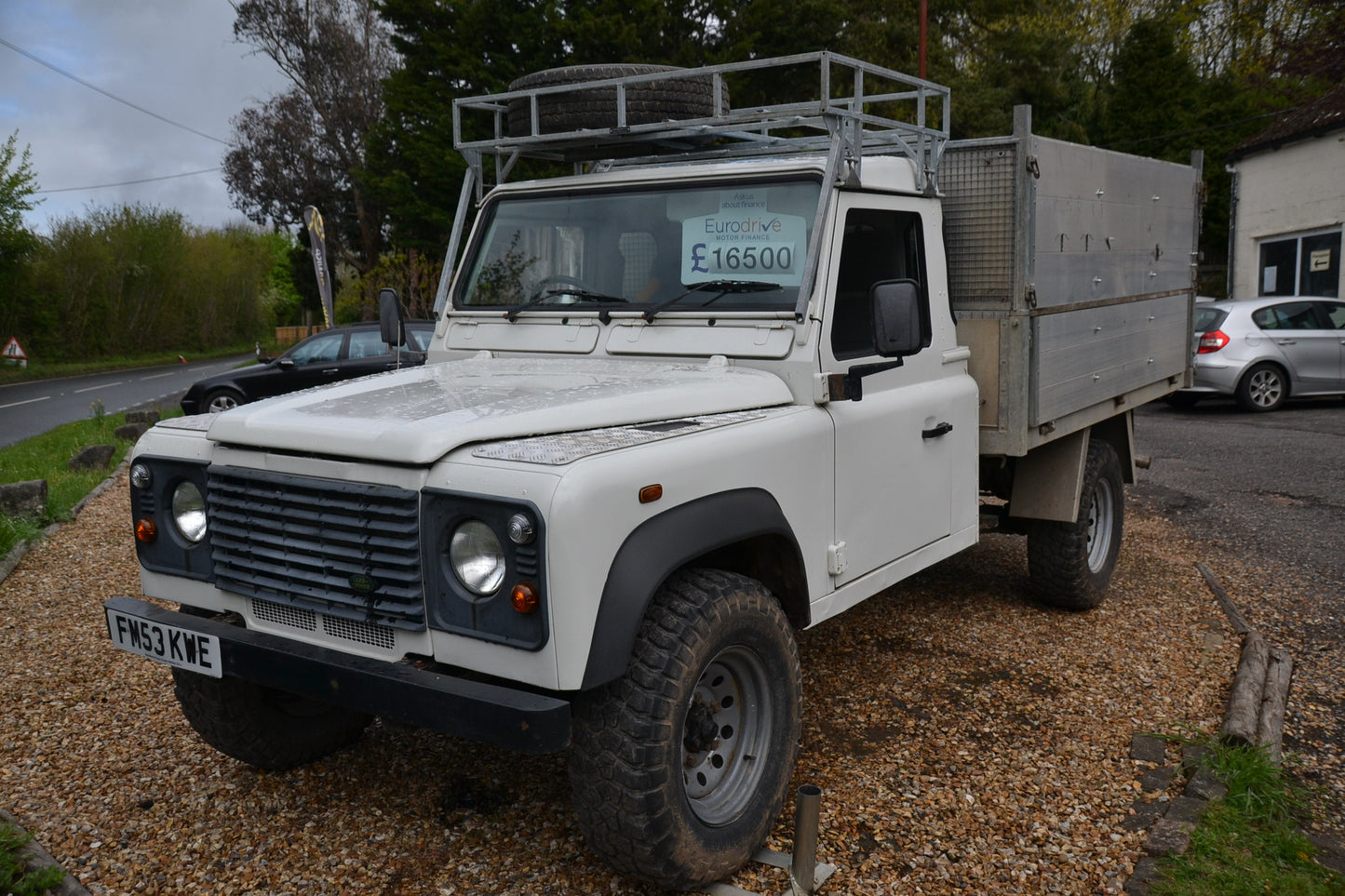SOLD Defender 130 TD5 Tipper High sided with log/chipper partions
