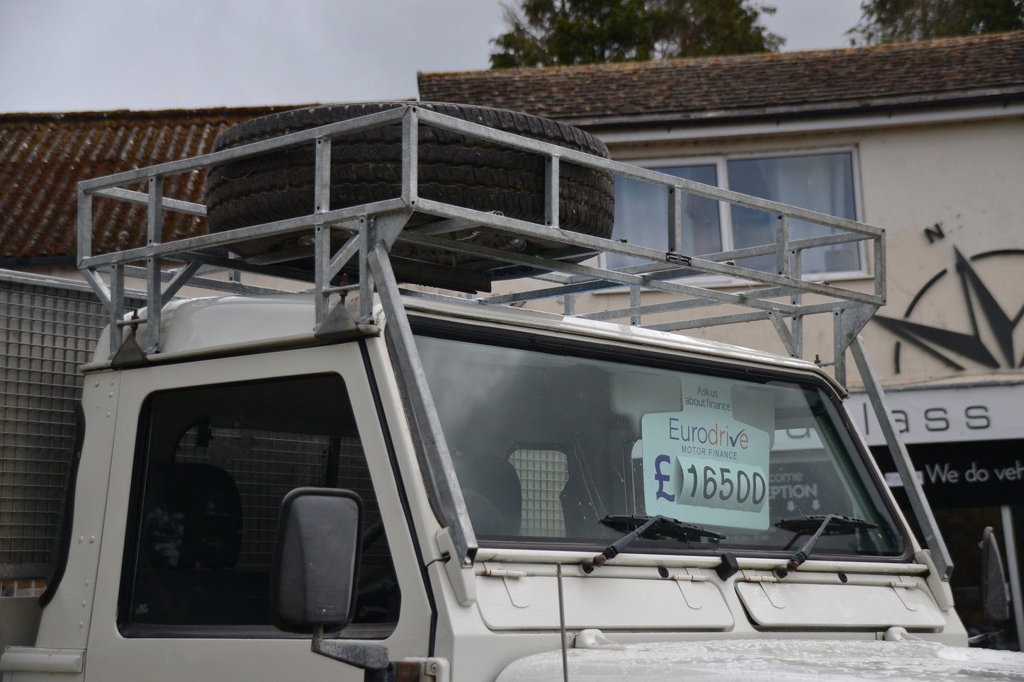 SOLD Defender 130 TD5 Tipper High sided with log/chipper partions