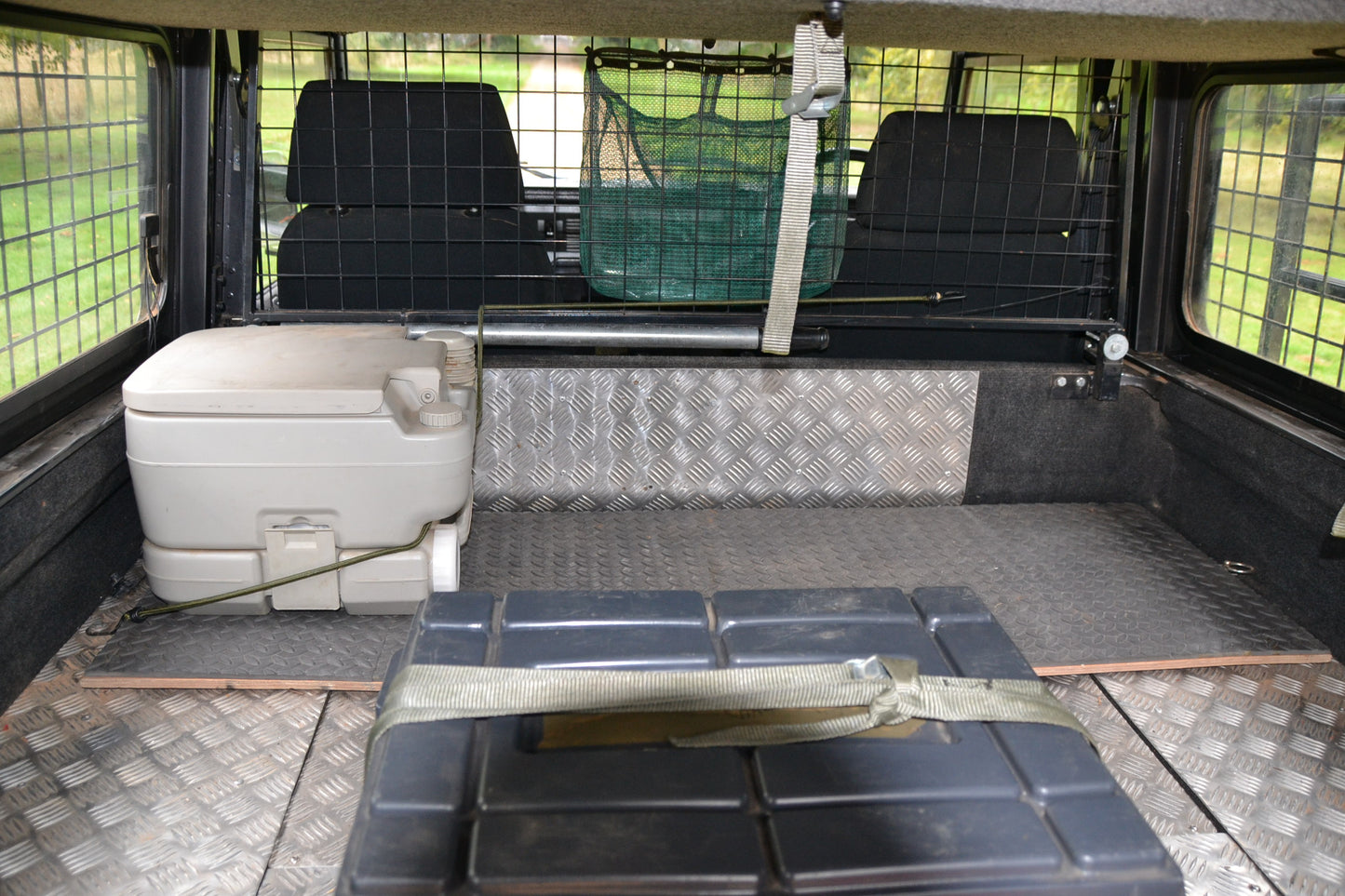 SOLD Land Rover Defender 110 300 Tdi Expedition