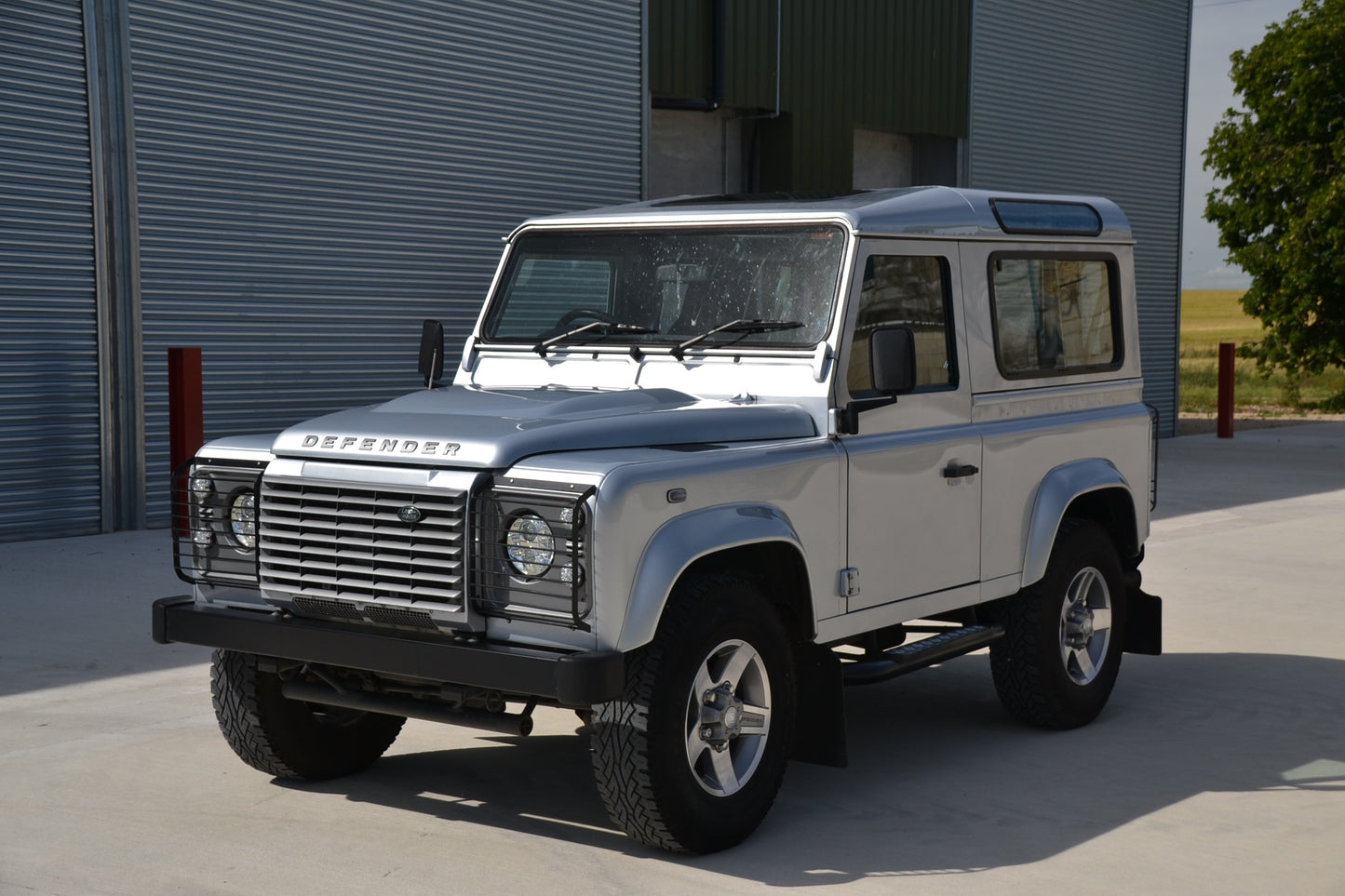 SOLD Defender 90 XS Station Wagon 2.2 TDCi 2015my