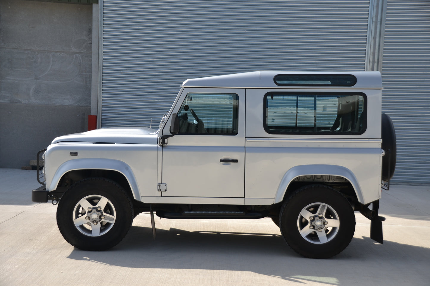 SOLD Defender 90 XS Station Wagon 2.2 TDCi 2015my