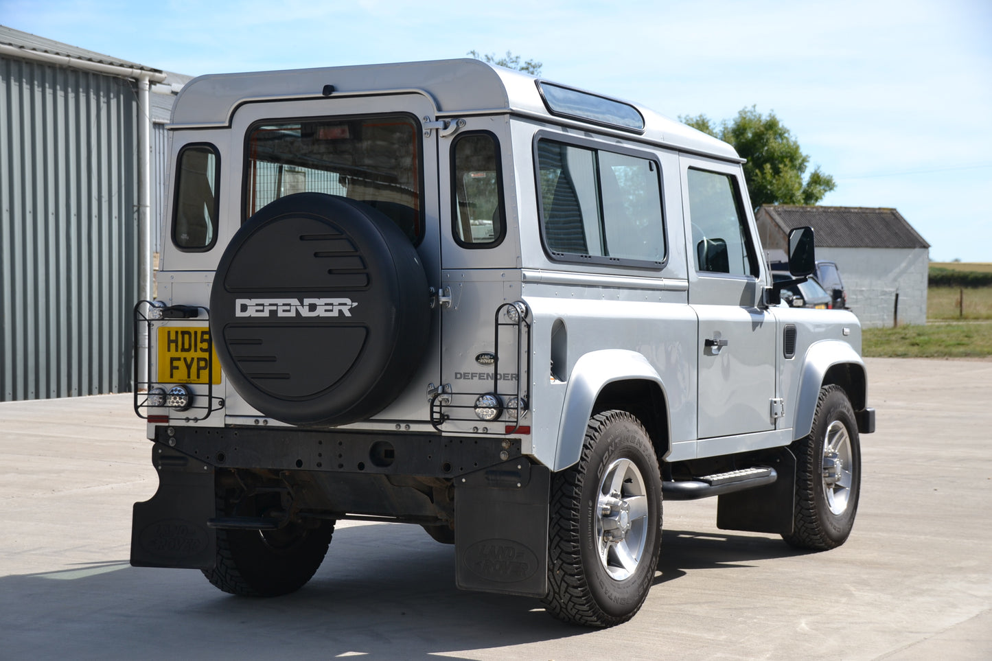 SOLD Defender 90 XS Station Wagon 2.2 TDCi 2015my