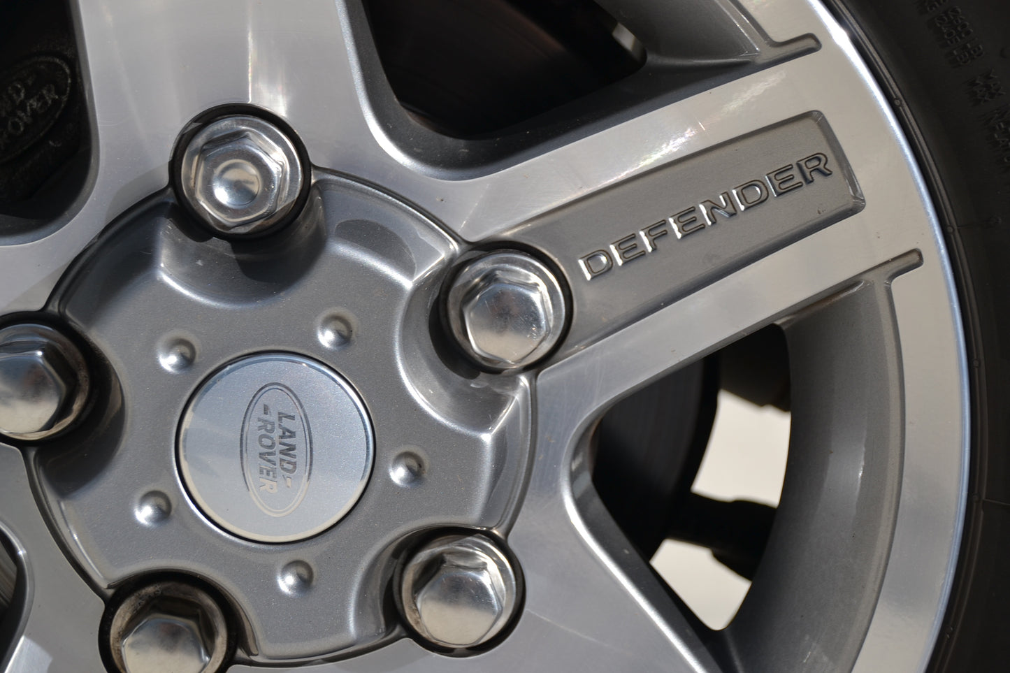 SOLD Defender 90 XS Station Wagon 2.2 TDCi 2015my