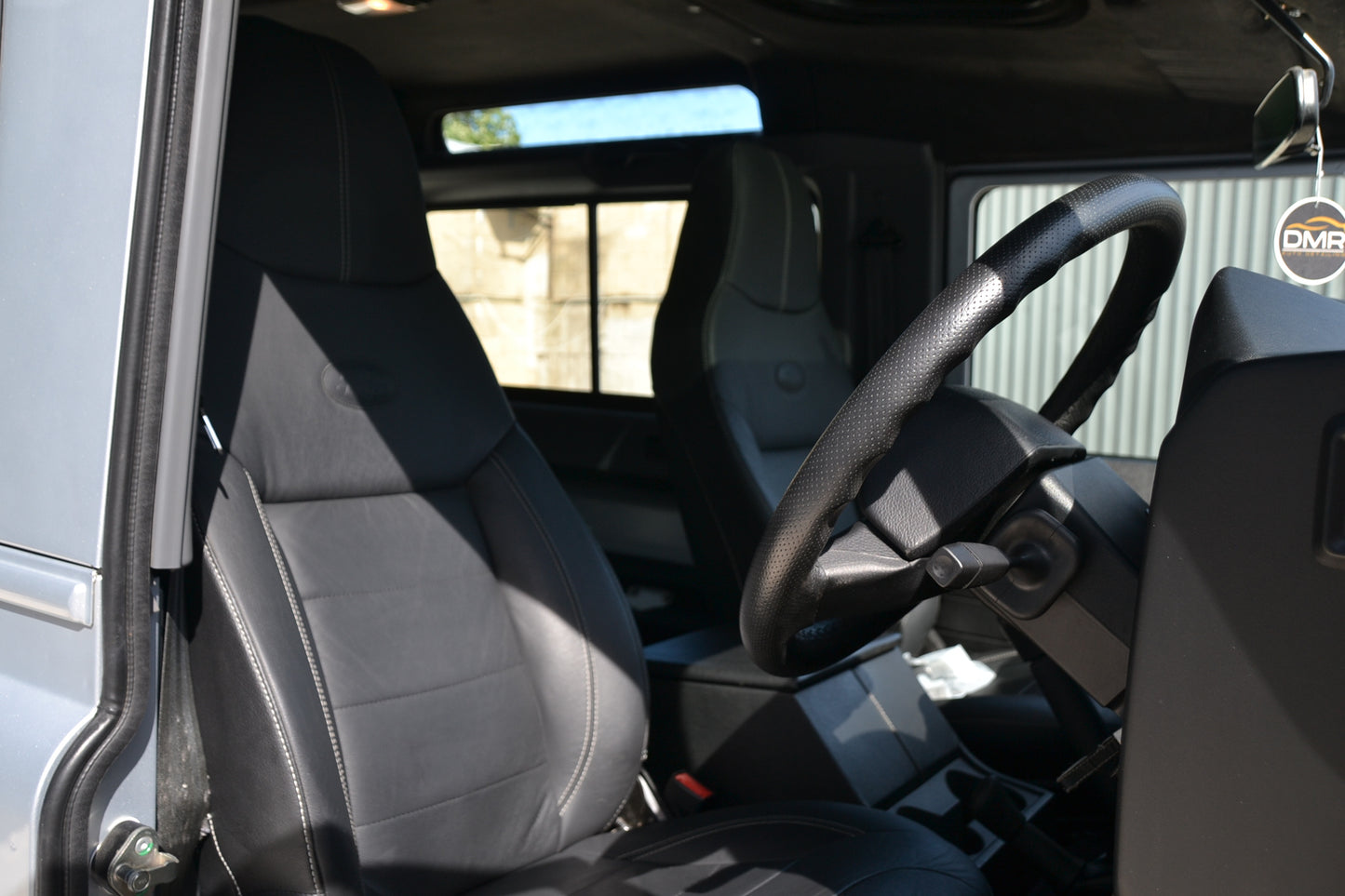 SOLD Defender 90 XS Station Wagon 2.2 TDCi 2015my