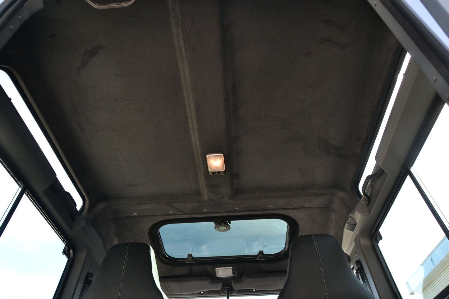 SOLD Defender 90 XS Station Wagon 2.2 TDCi 2015my