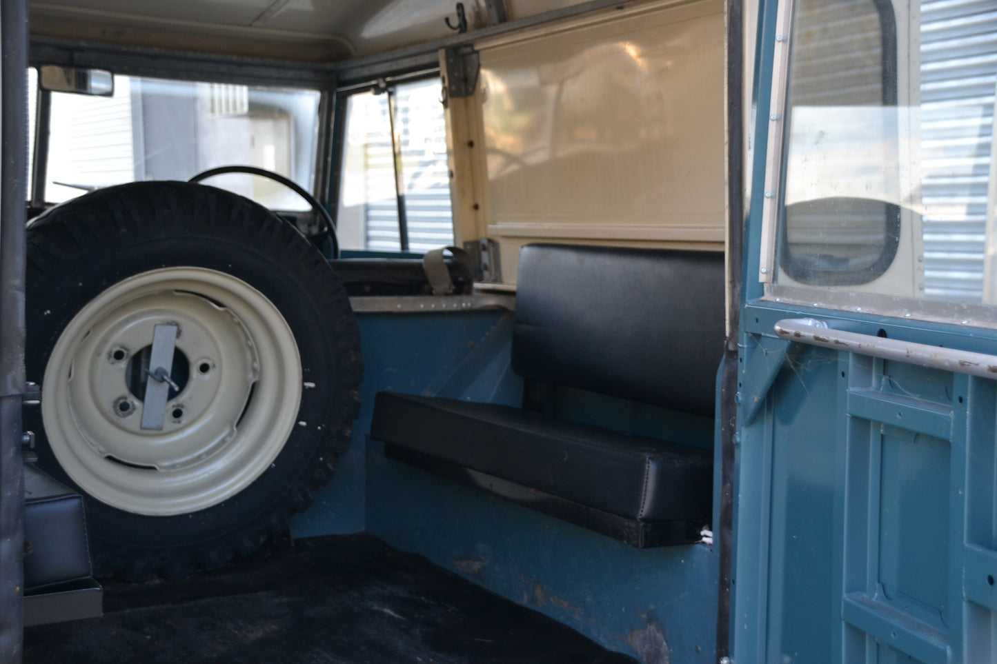 SOLD Land Rover Series 2 Hard-top 2.25 P