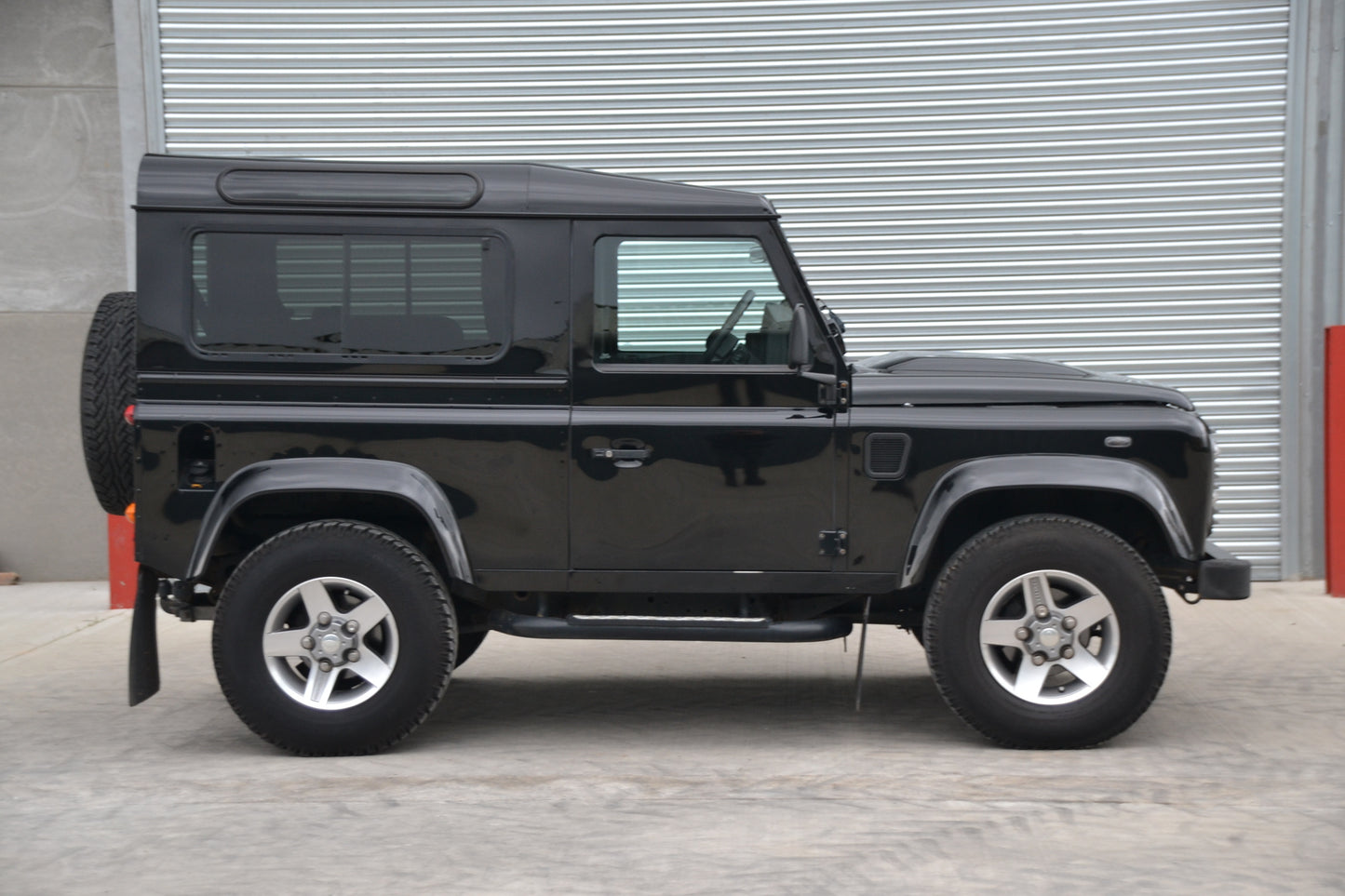 SOLD Defender 90 XS Station Wagon 2.2 TDCi