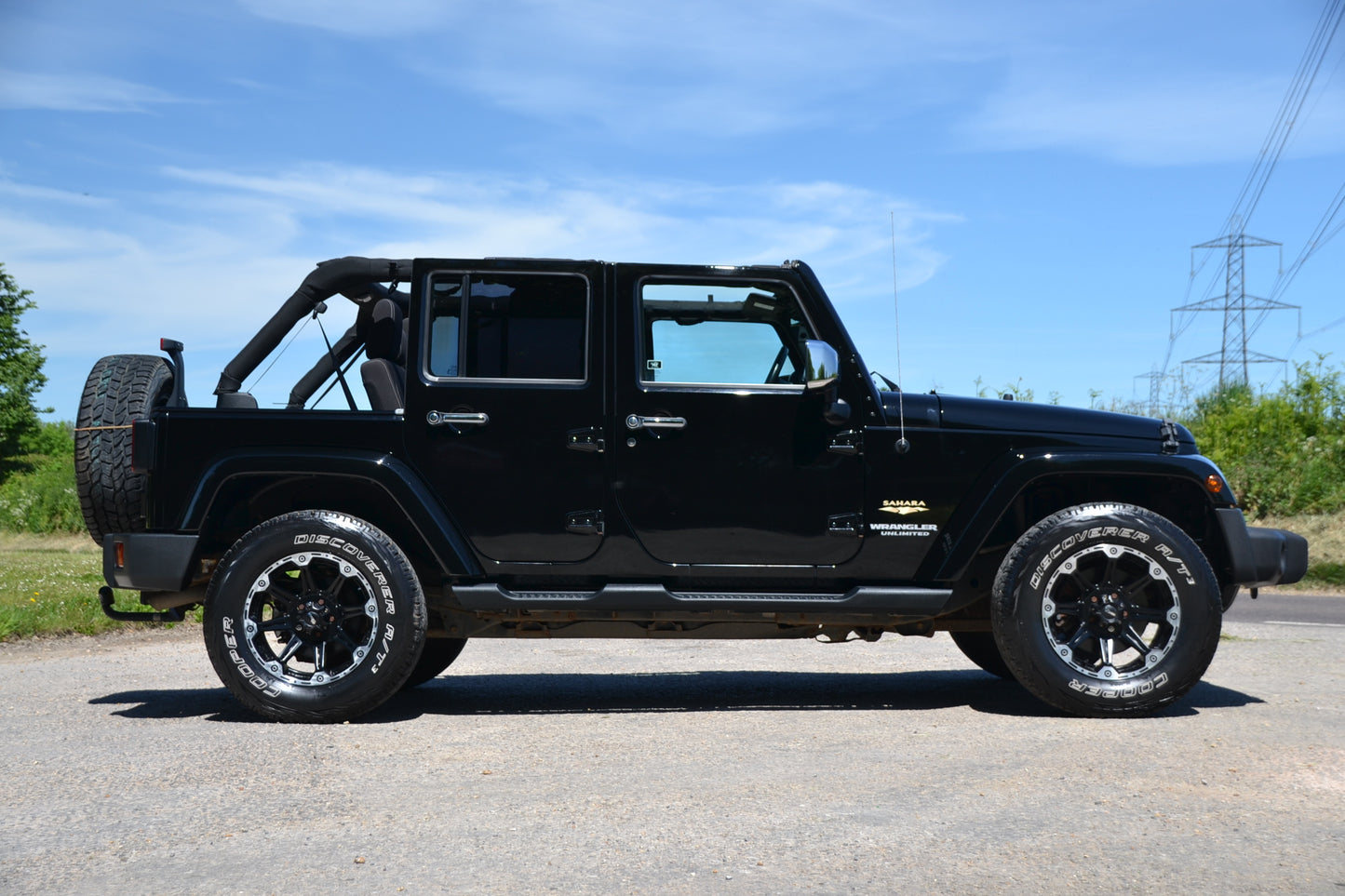 SOLD Wrangler - Sahara Unlimited