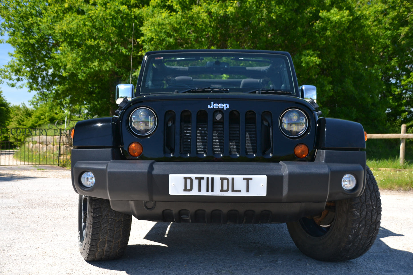 SOLD Wrangler - Sahara Unlimited