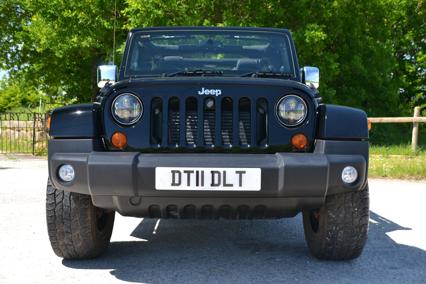 SOLD Wrangler - Sahara Unlimited