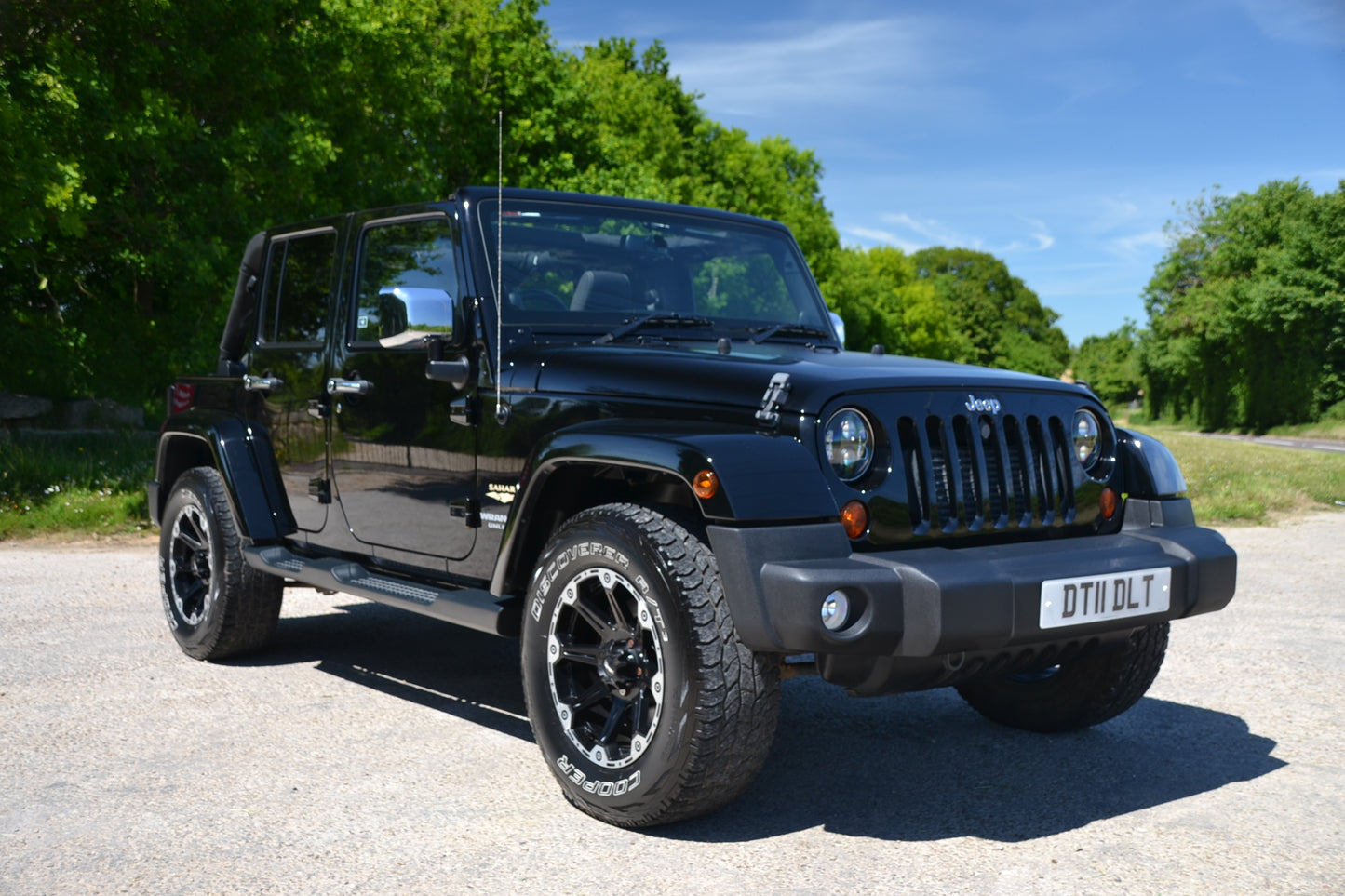 SOLD Wrangler - Sahara Unlimited