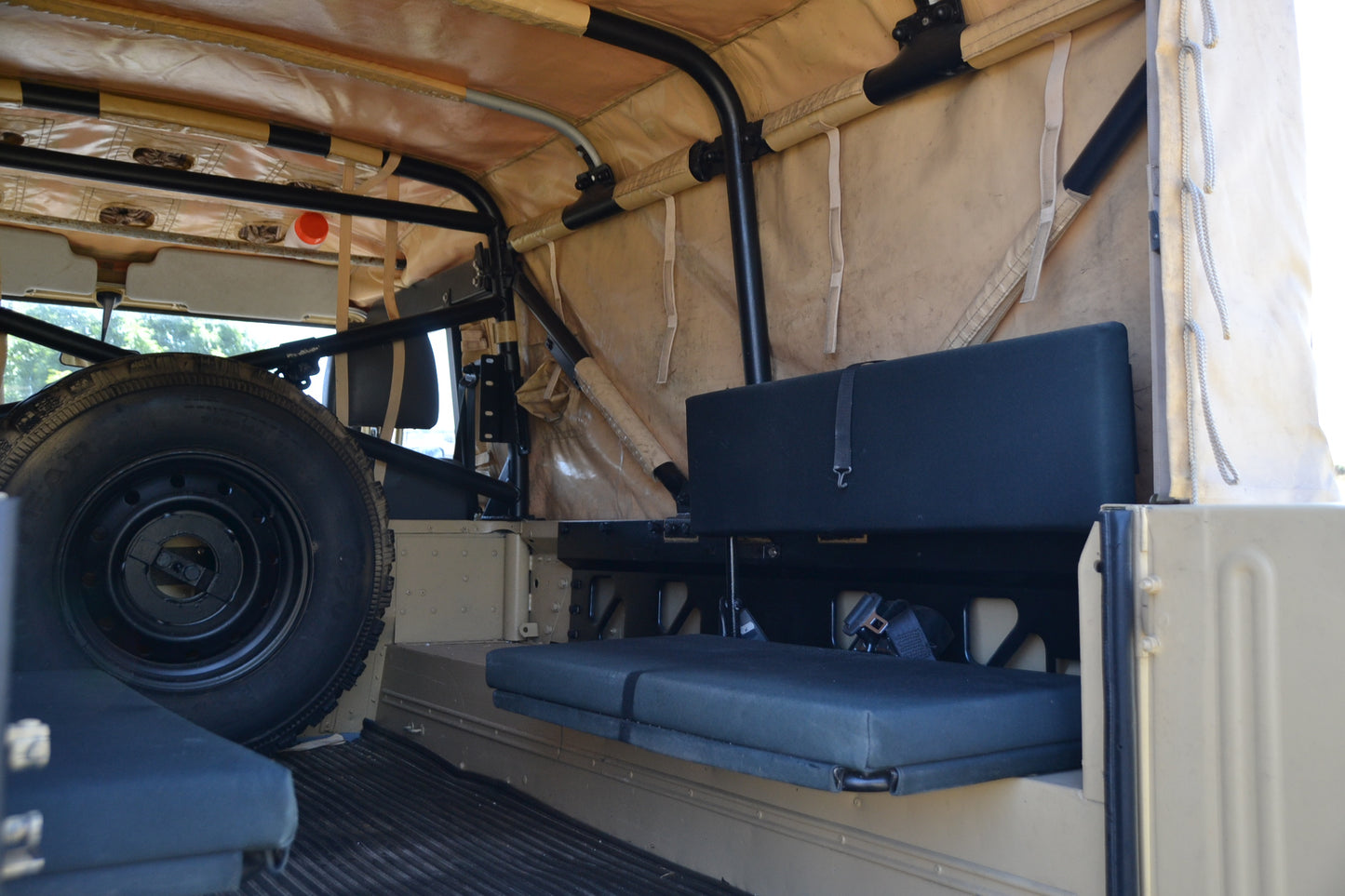 SOLD Defender 110 300 Tdi ex-military soft-top