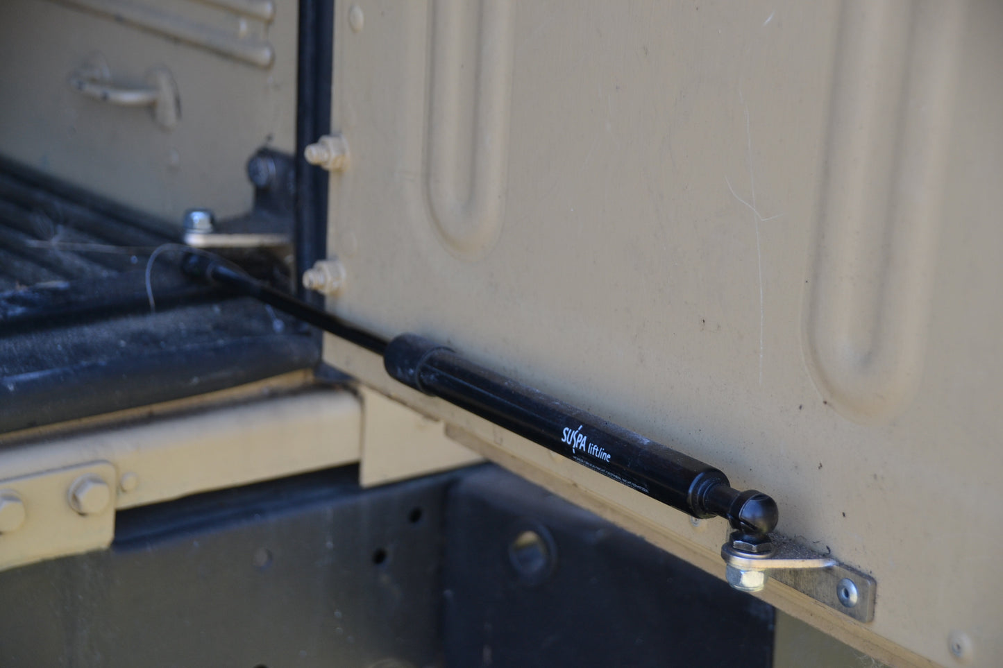 SOLD Defender 110 300 Tdi ex-military soft-top