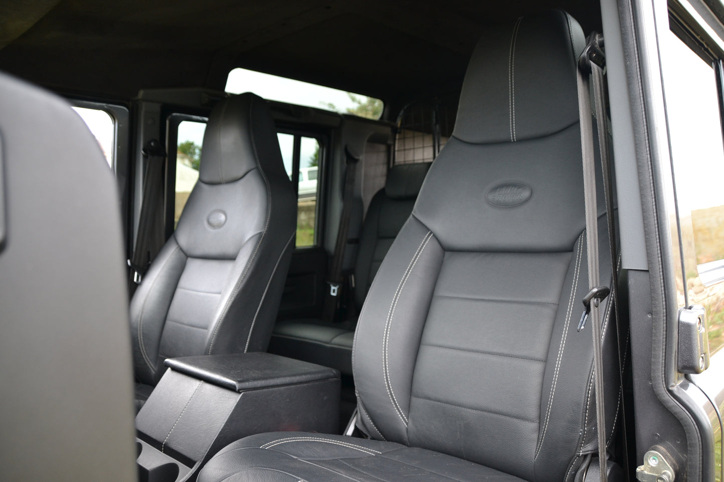 SOLD Defender 110 XS Station Wagon Utility