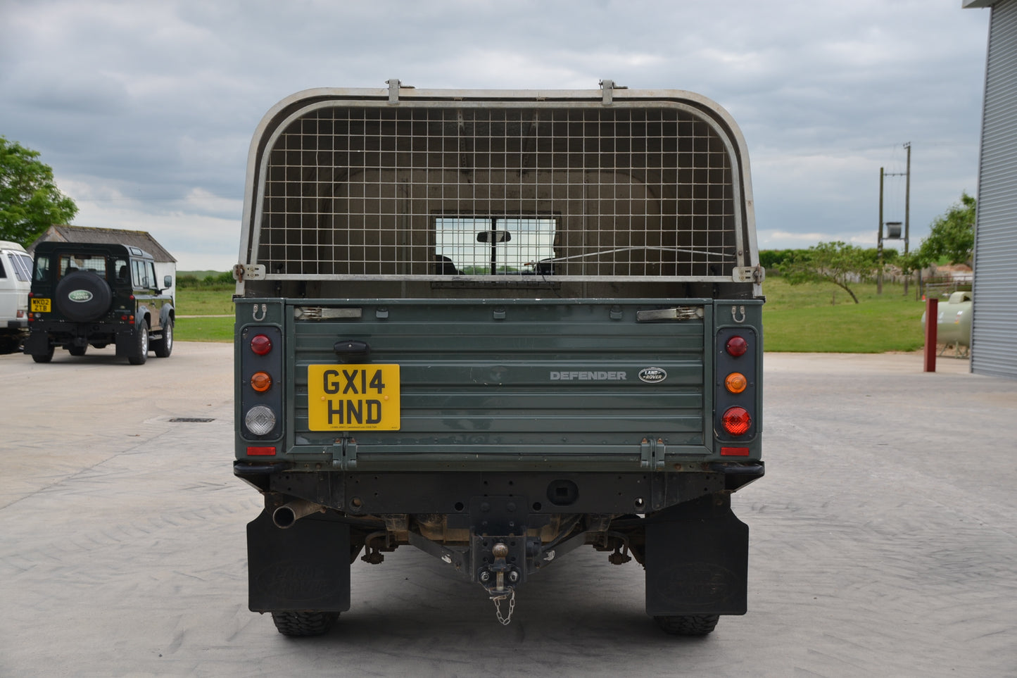 2014 Defender 110 Hi-Capacity Pick-Up