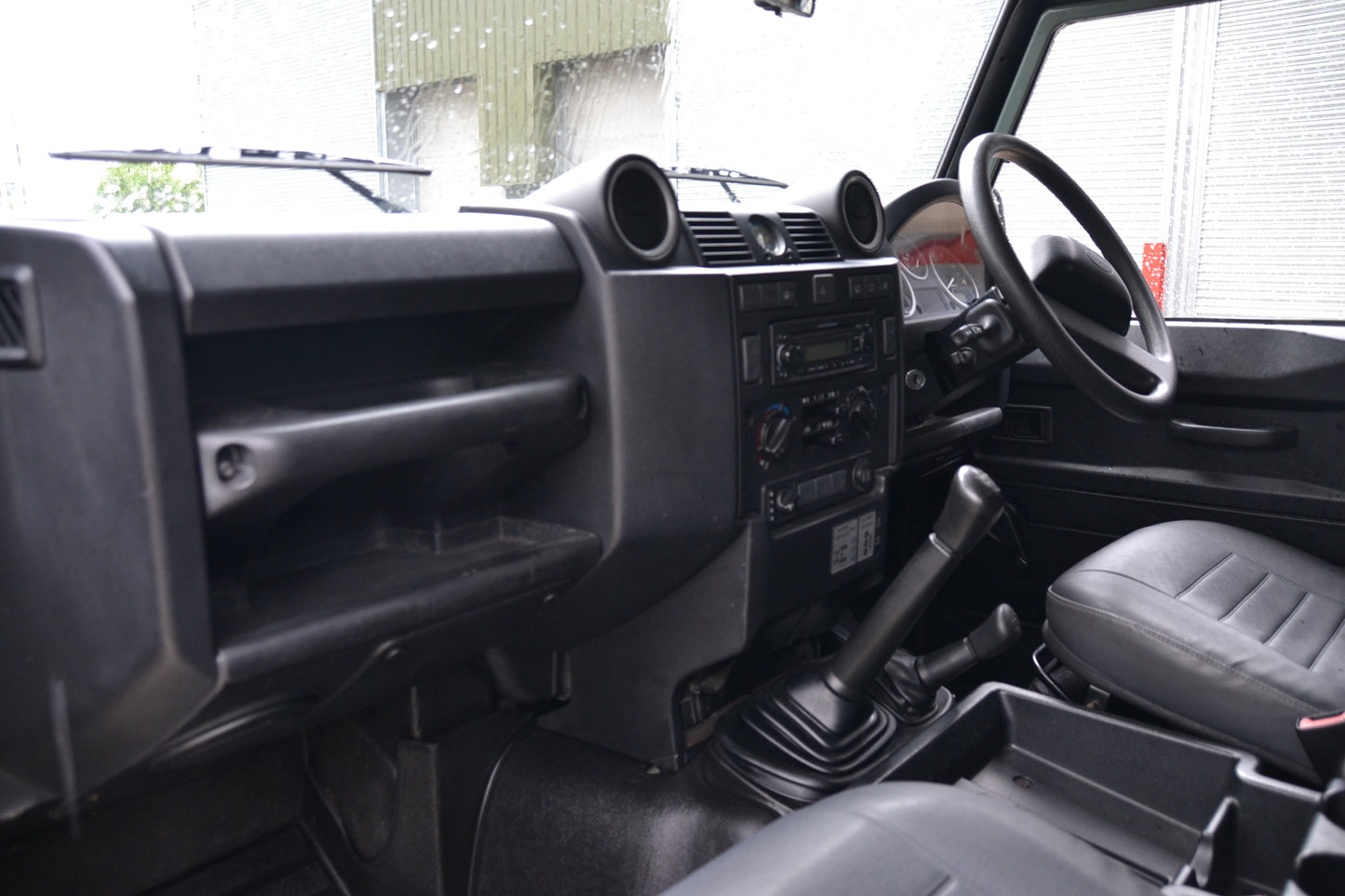 2009 Defender 110 Station Wagon 7 seats