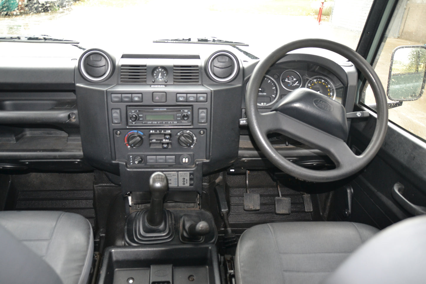 2009 Defender 110 Station Wagon 7 seats