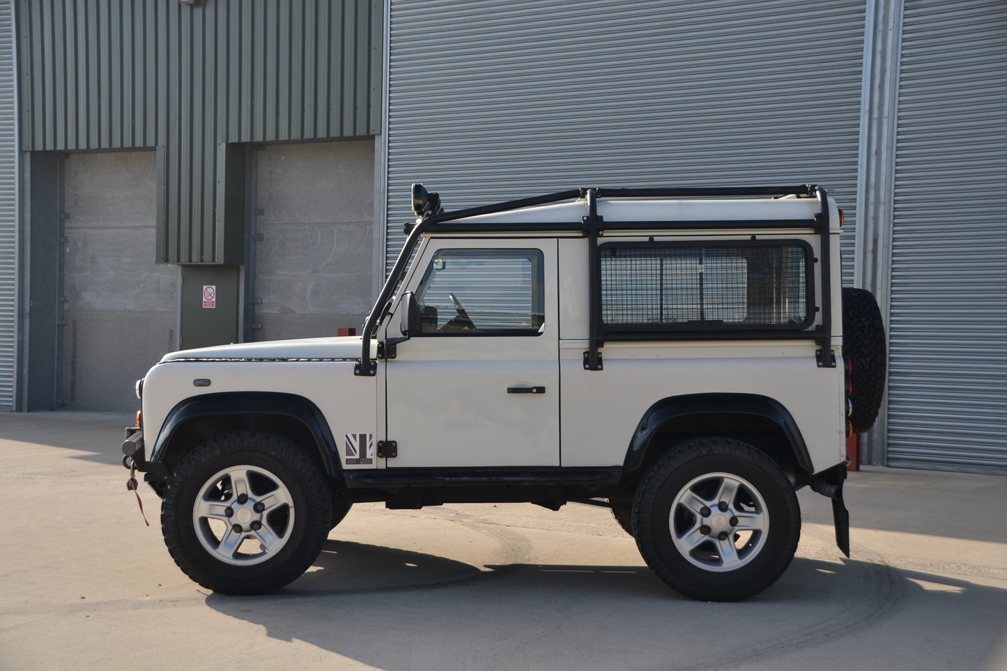 1999 Defender 90 TD5 Hard Top Expedition Equipped