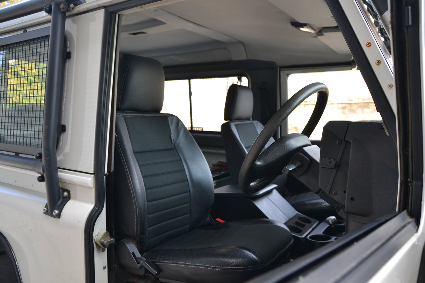 1999 Defender 90 TD5 Hard Top Expedition Equipped