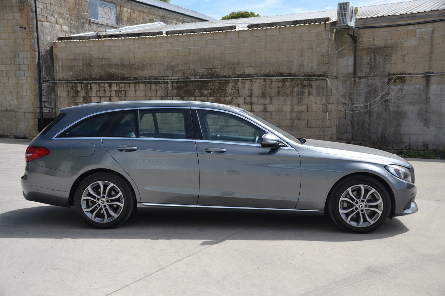 2017 MERCEDES-BENZ C200 ESTATE - C200 Sport 5dr 9G-Tronic