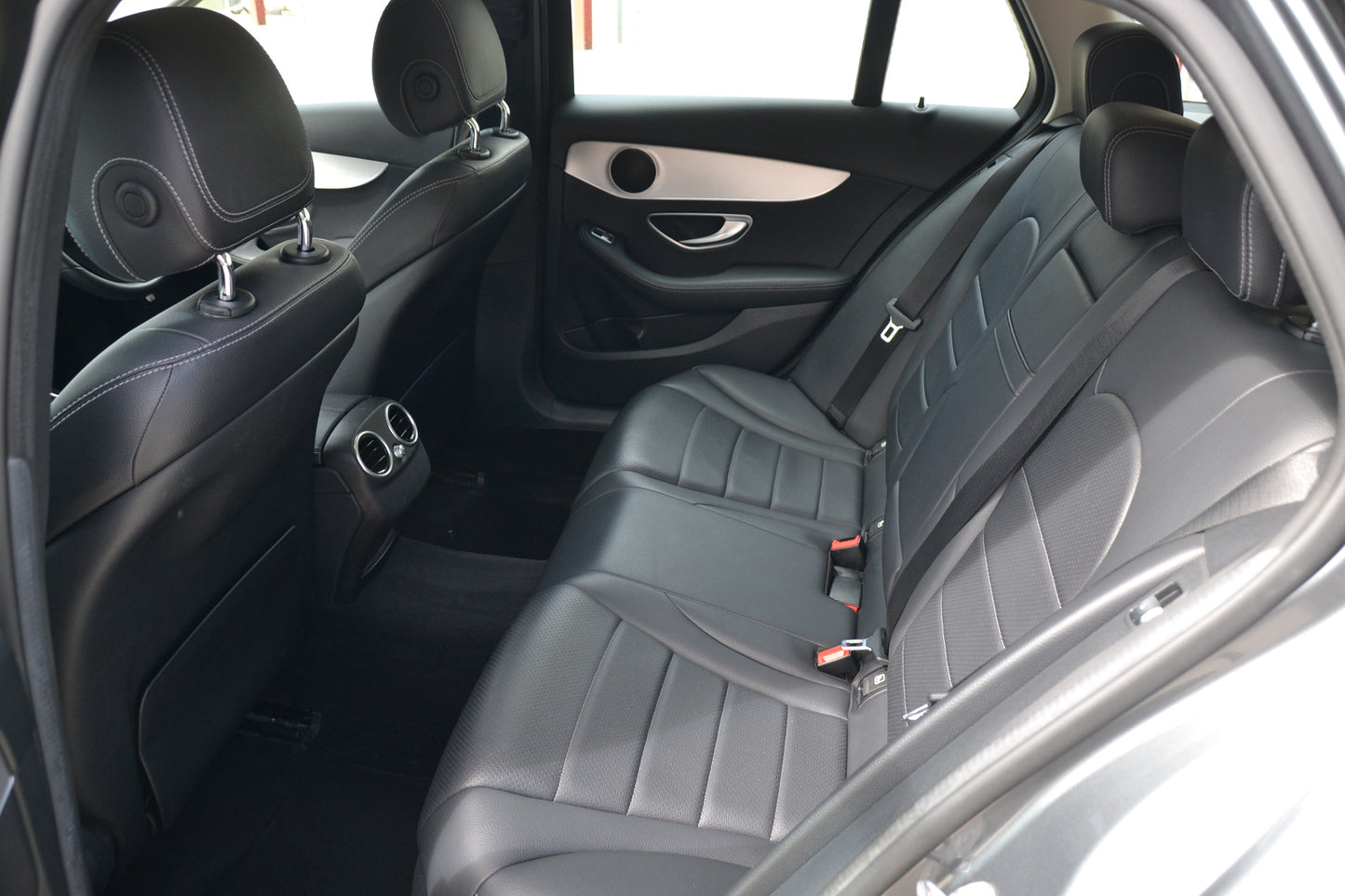 2017 MERCEDES-BENZ C200 ESTATE - C200 Sport 5dr 9G-Tronic